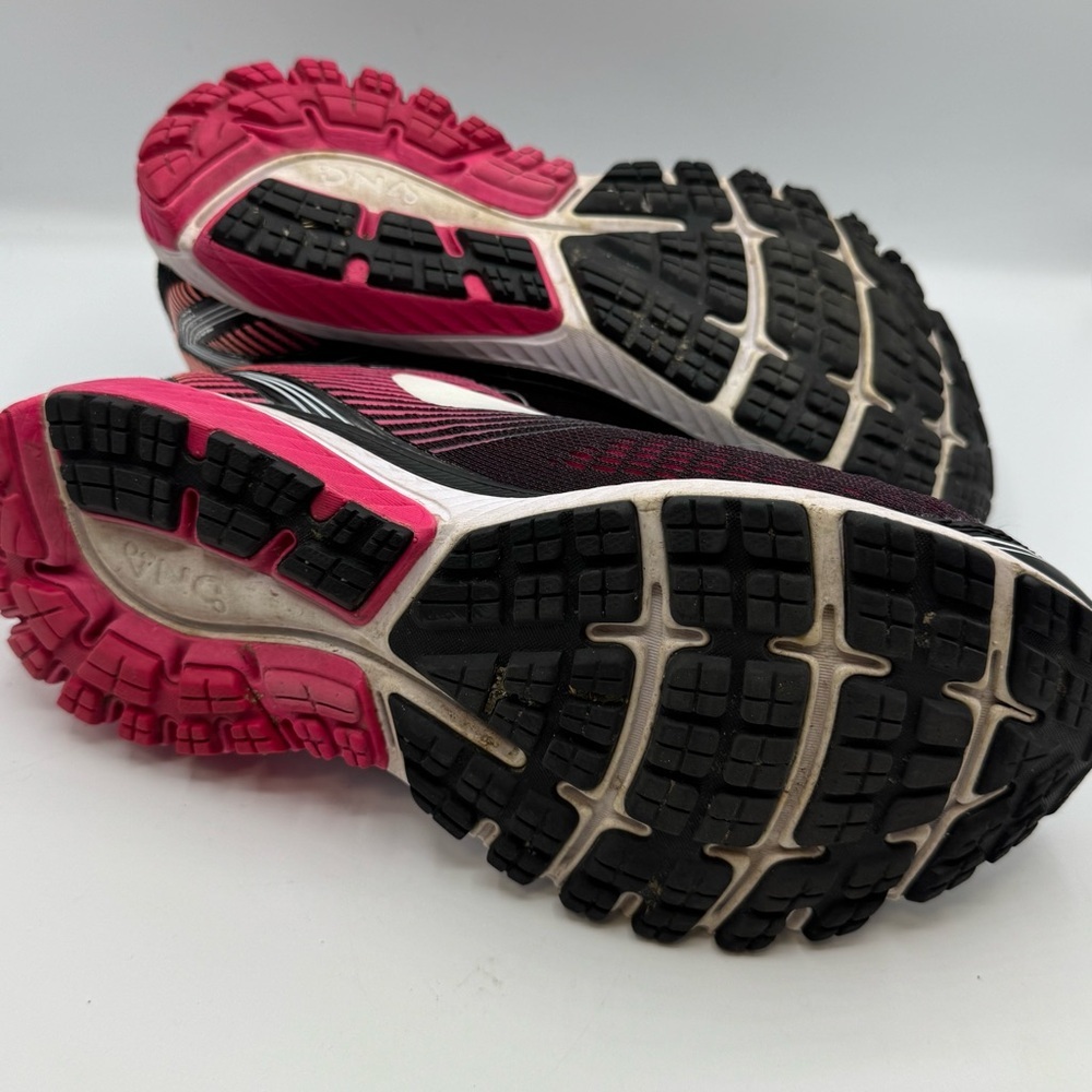 Brooks Women's Ghost 10 Athletic Shoes - Black and Pink 1202461D067 Wide US 9.5 - Picture 9 of 9